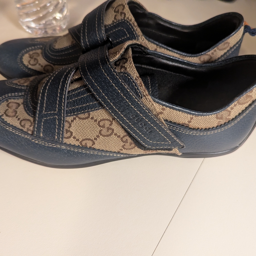 Vintage Velcro Gucci Blue and Brown Women's Sneakers - Picture 2 of 5